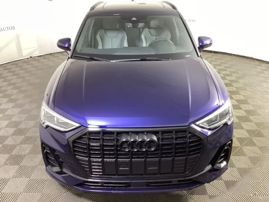 2025 Audi Q3 Premium photo 1