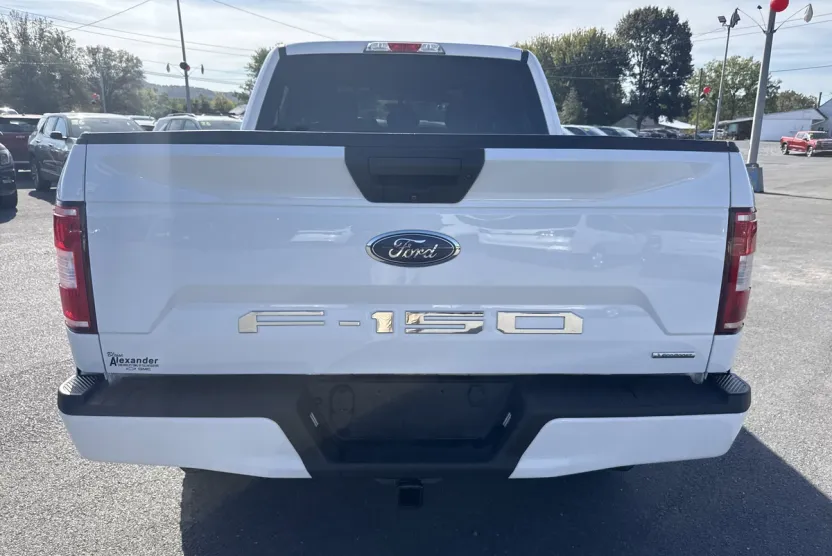 2019 Ford F-150 XLT photo 1