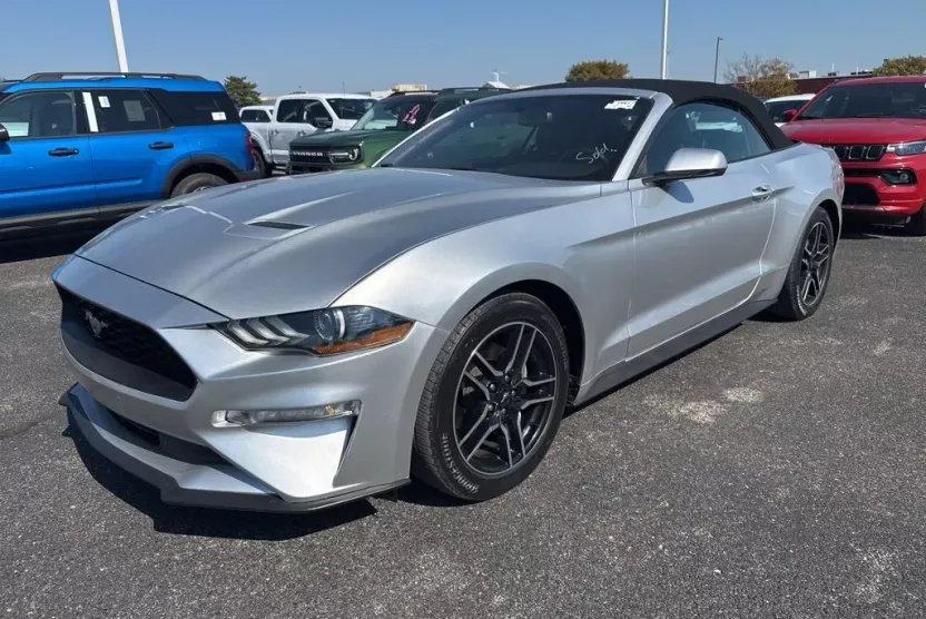 2019 Ford Mustang EcoBoost Premium photo 1