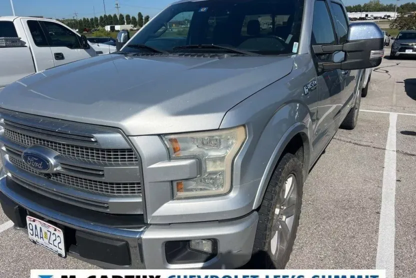 2016 Ford F-150 Platinum photo 1