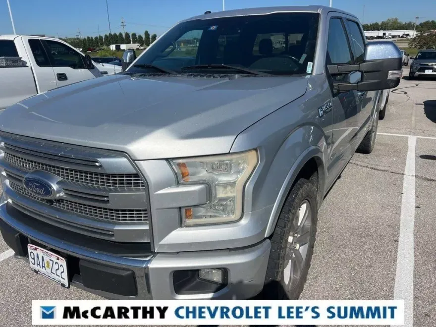2016 Ford F-150 Platinum photo 1