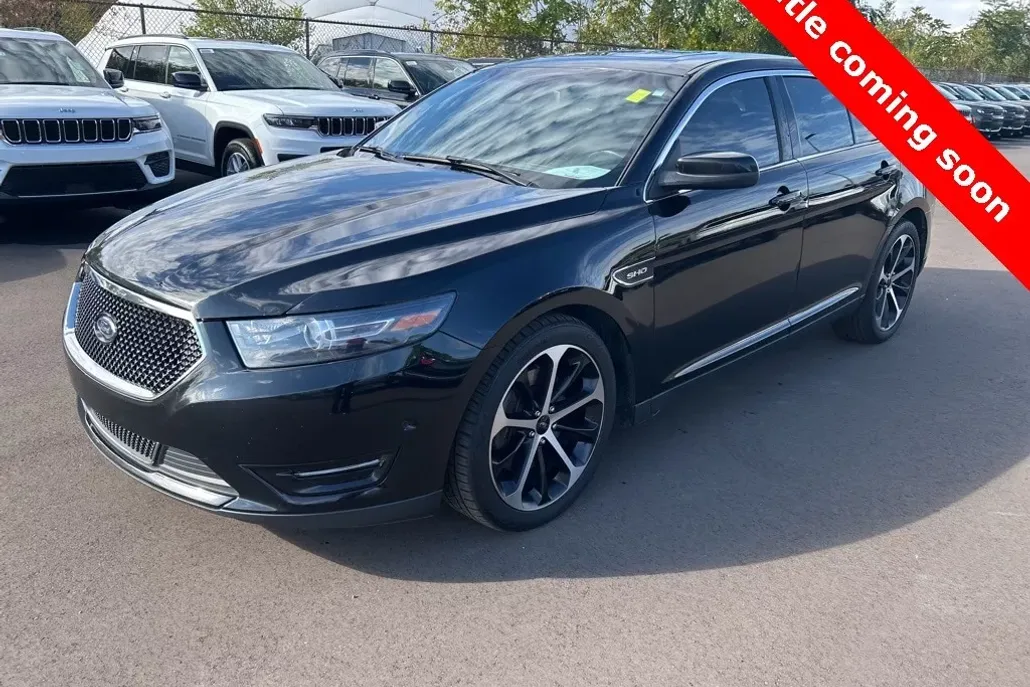 2016 Ford Taurus SHO photo 1