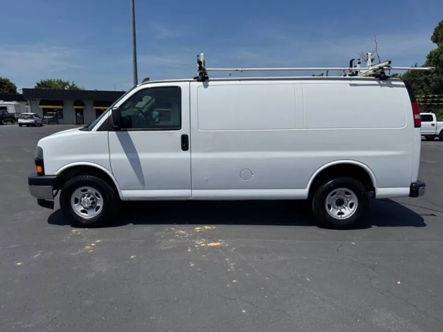 2019 Chevrolet Express 2500 Cargo Van photo 1