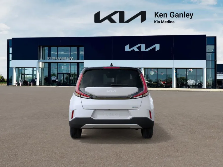 2025 Kia Soul EX photo 1