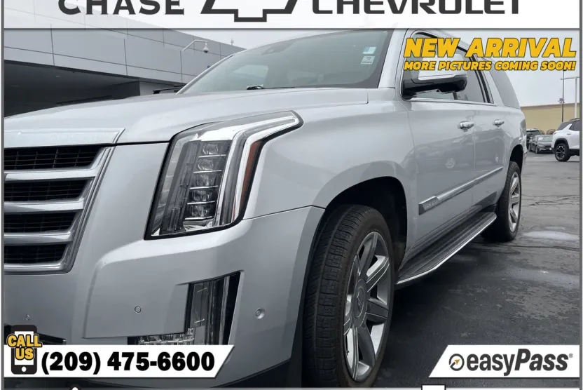 2020 Cadillac Escalade ESV Luxury photo 1