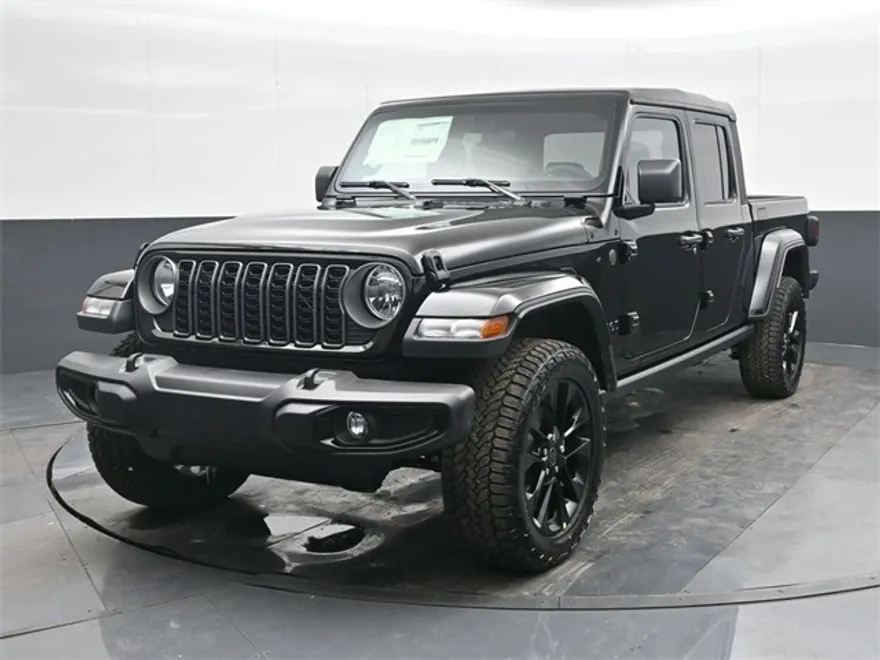 2025 Jeep Gladiator photo 1
