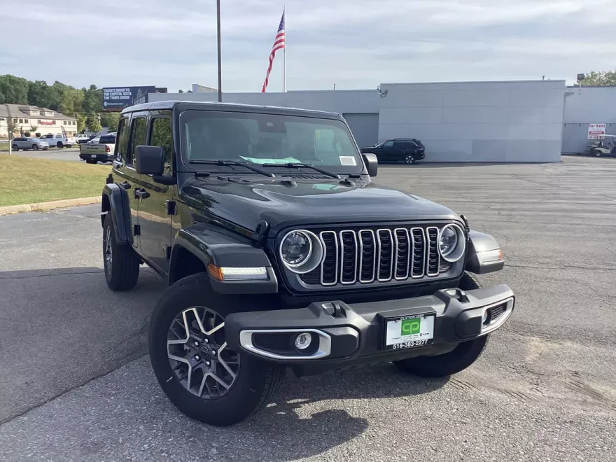 2025 Jeep Wrangler Sahara photo 1
