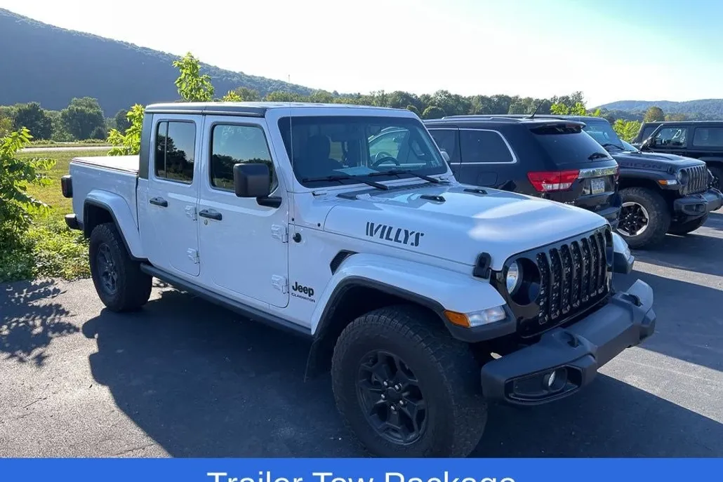 2021 Jeep Gladiator Willys photo 1
