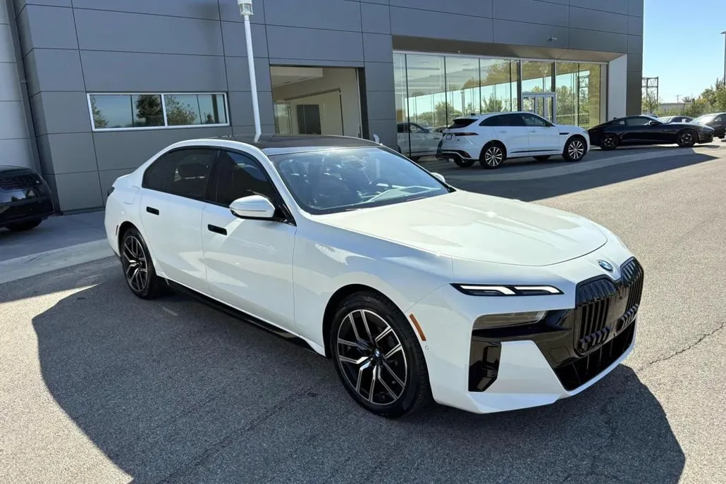 2024 Bmw 740i xDrive photo 1