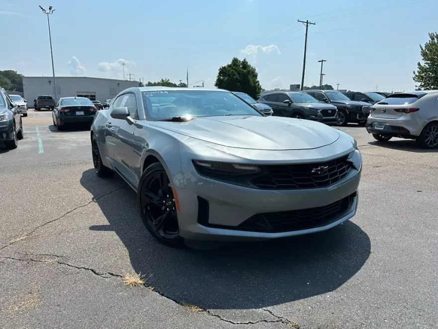 2024 Chevrolet Camaro 2LT photo 1
