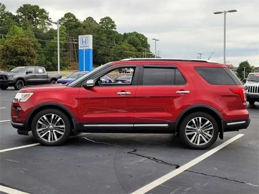2018 Ford Explorer Platinum photo 1