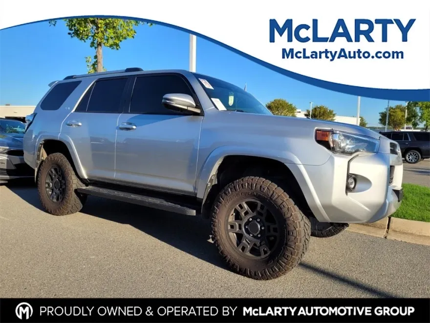 2021 Toyota 4Runner SR5 Premium photo 1