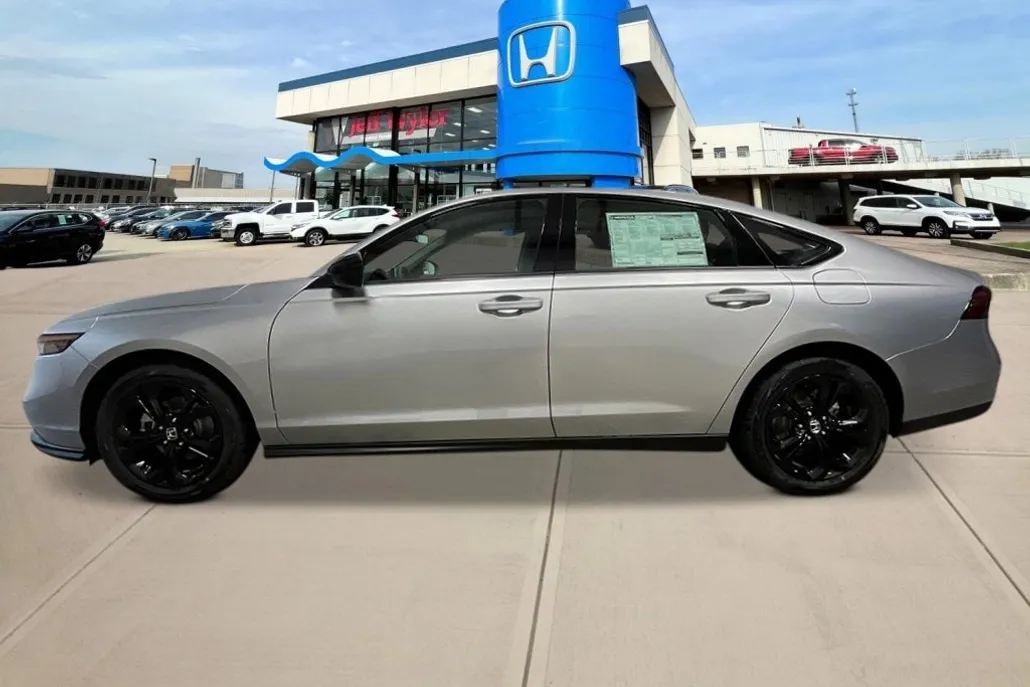 2025 Honda Accord SE photo 1