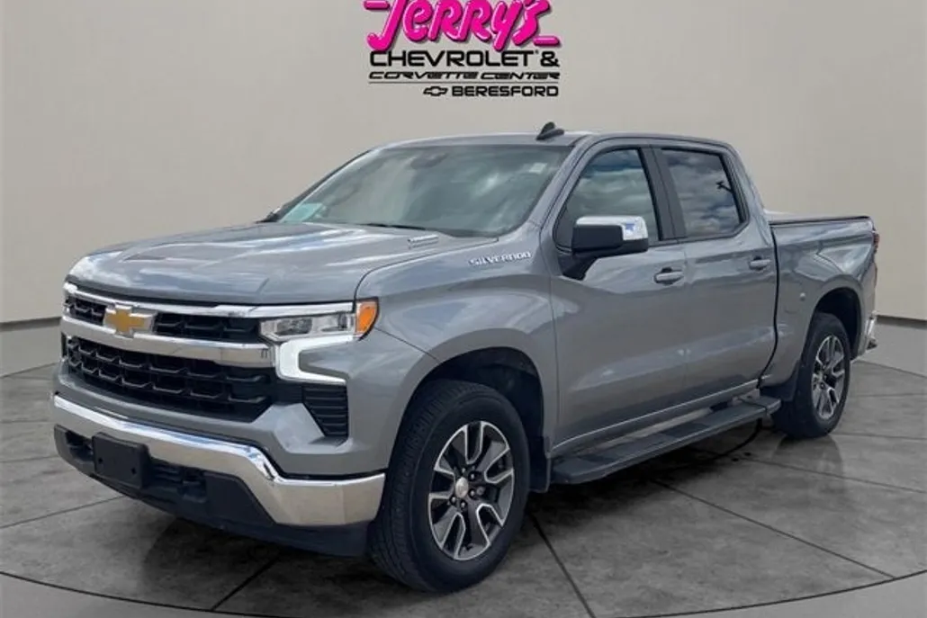 2025 Chevrolet Silverado 1500 LT photo 1