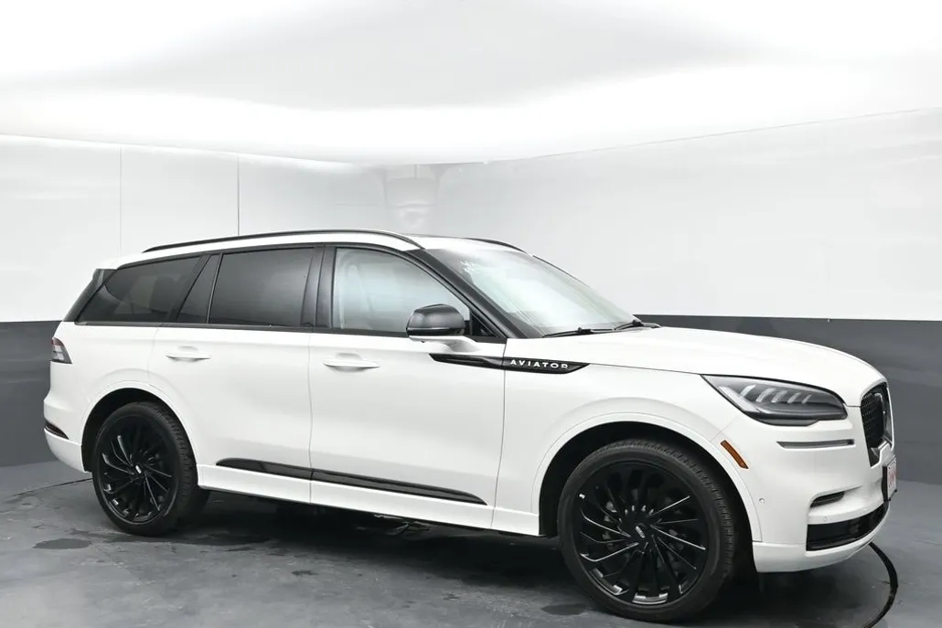 2024 Lincoln Aviator Reserve photo 1