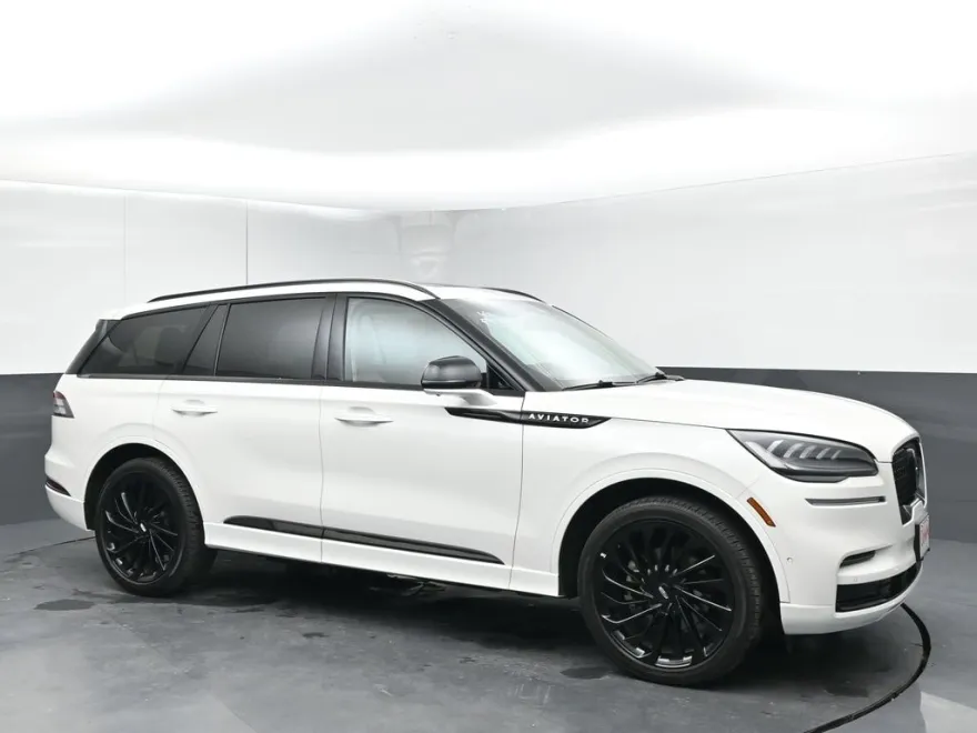 2024 Lincoln Aviator Reserve photo 1