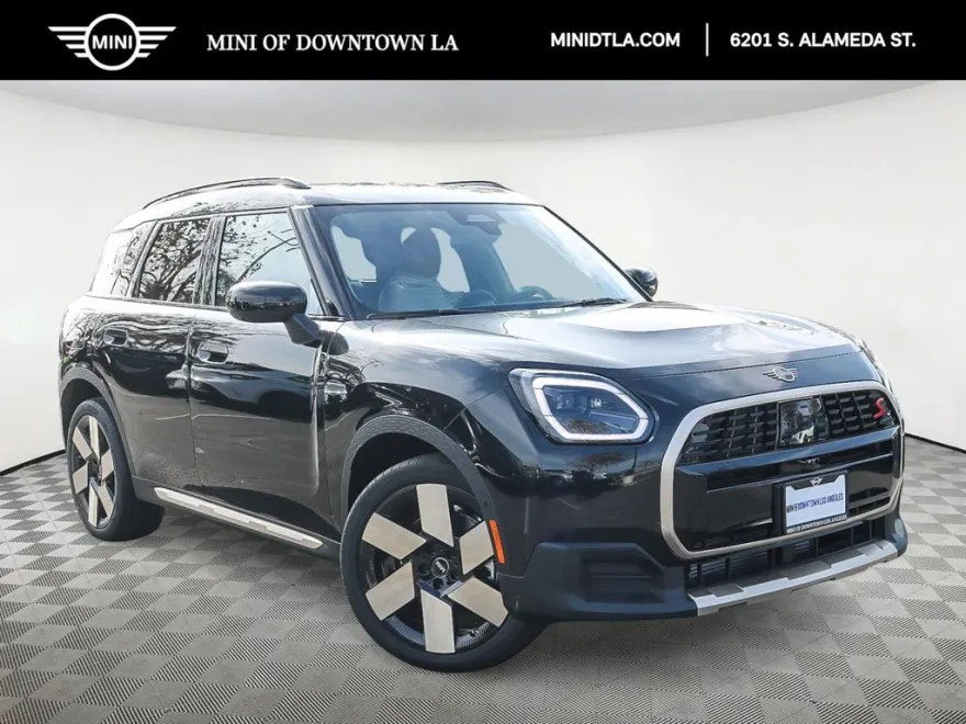 2025 Mini Countryman S ALL4 photo 1