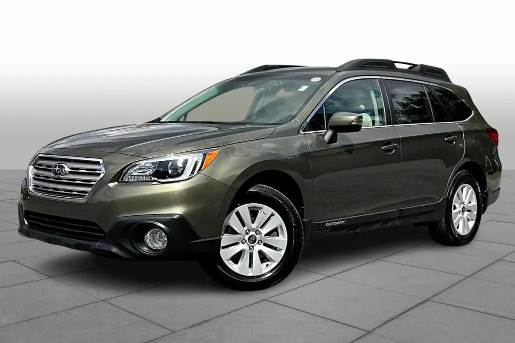 2015 Subaru Outback 2.5i Premium photo 1