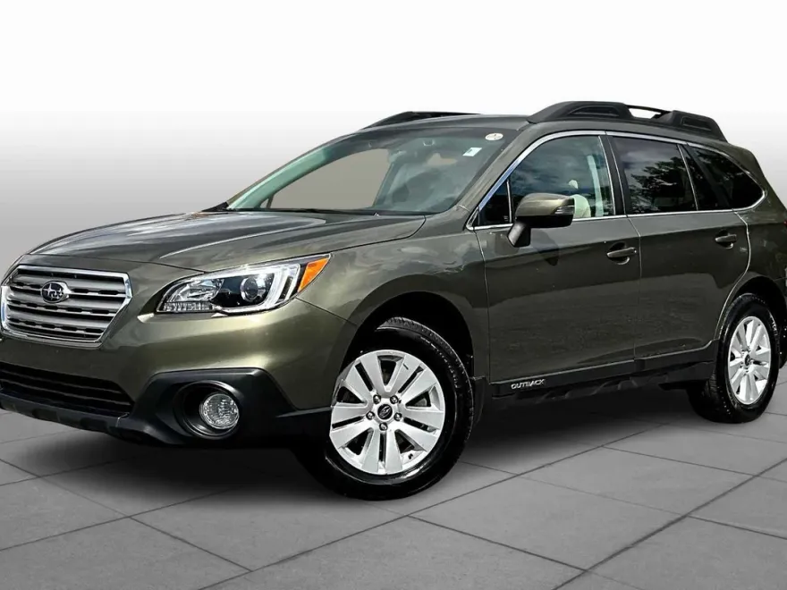 2015 Subaru Outback 2.5i Premium photo 1