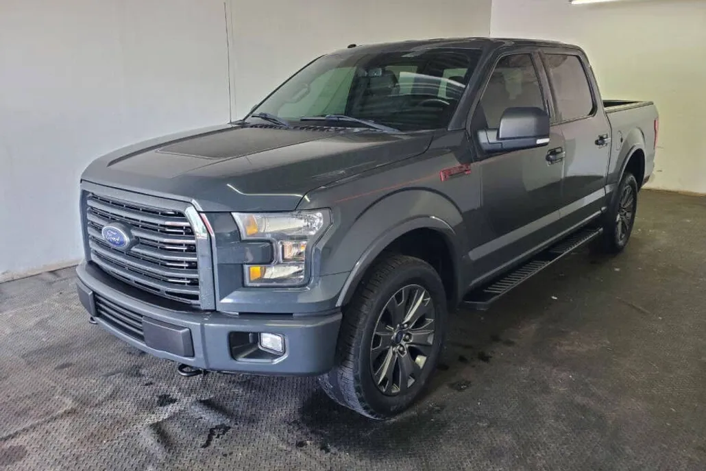 2016 Ford F-150 XLT photo 1
