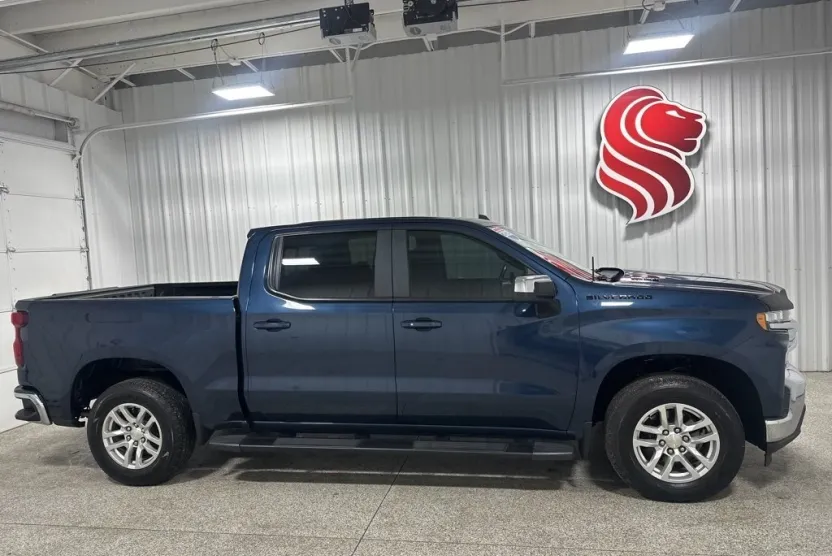 2020 Chevrolet Silverado 1500 LT photo 1