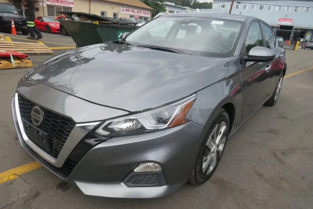 2021 Nissan Altima 2.5 photo 1