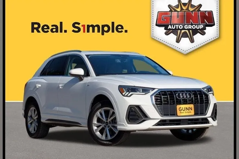 2024 Audi Q3 S line Premium photo 1