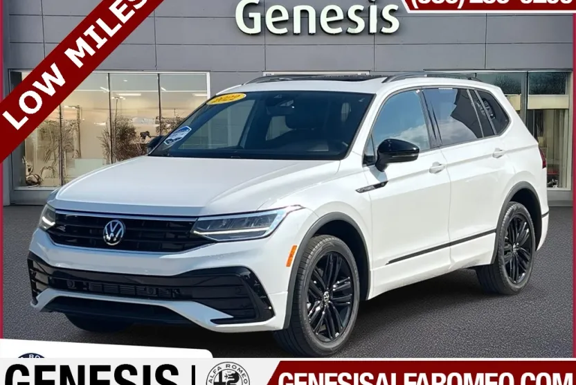 2022 Volkswagen Tiguan SE R-Line Black photo 1
