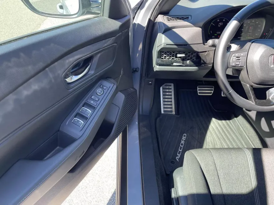 2024 Honda Accord Hybrid Sport photo 1