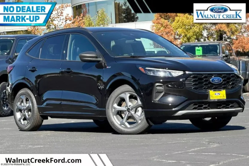 2024 Ford Escape ST-Line photo 1