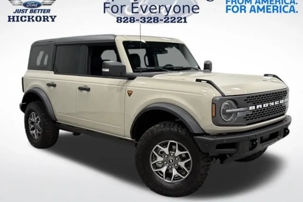 2025 Ford Bronco Badlands photo 1