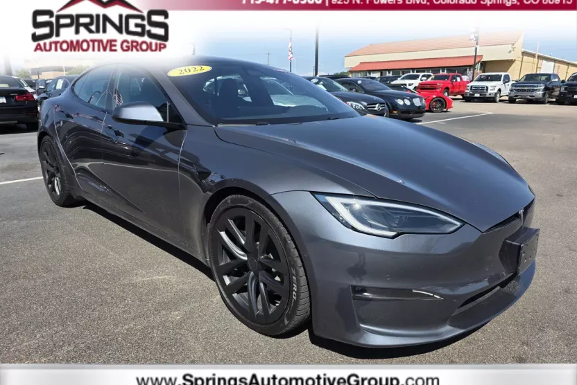 2022 Tesla Model S photo 1