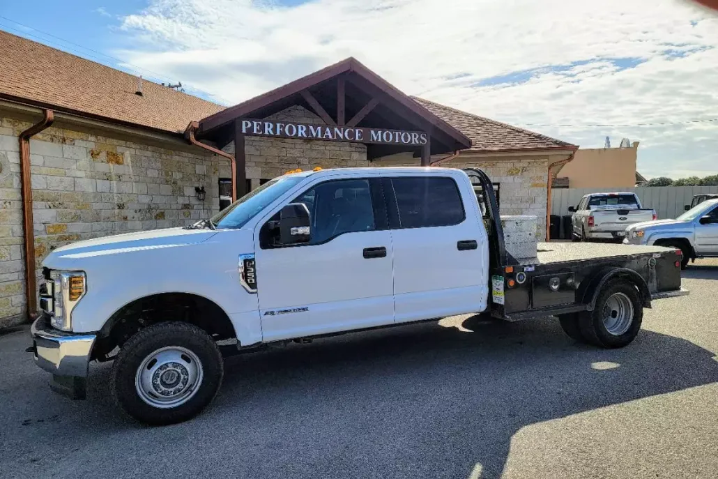 2019 Ford F-350 XLT photo 1