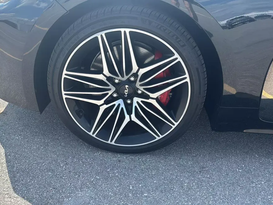 2022 Kia Stinger GT photo 1