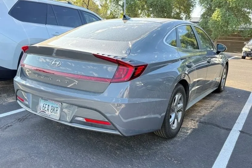 2021 Hyundai Sonata SE photo 1