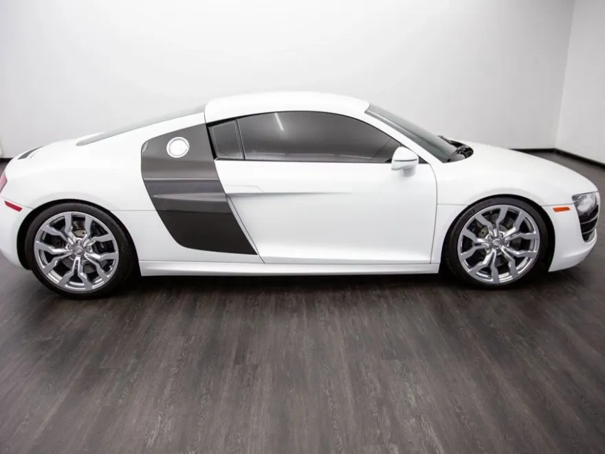 2011 Audi R8 5.2 photo 7
