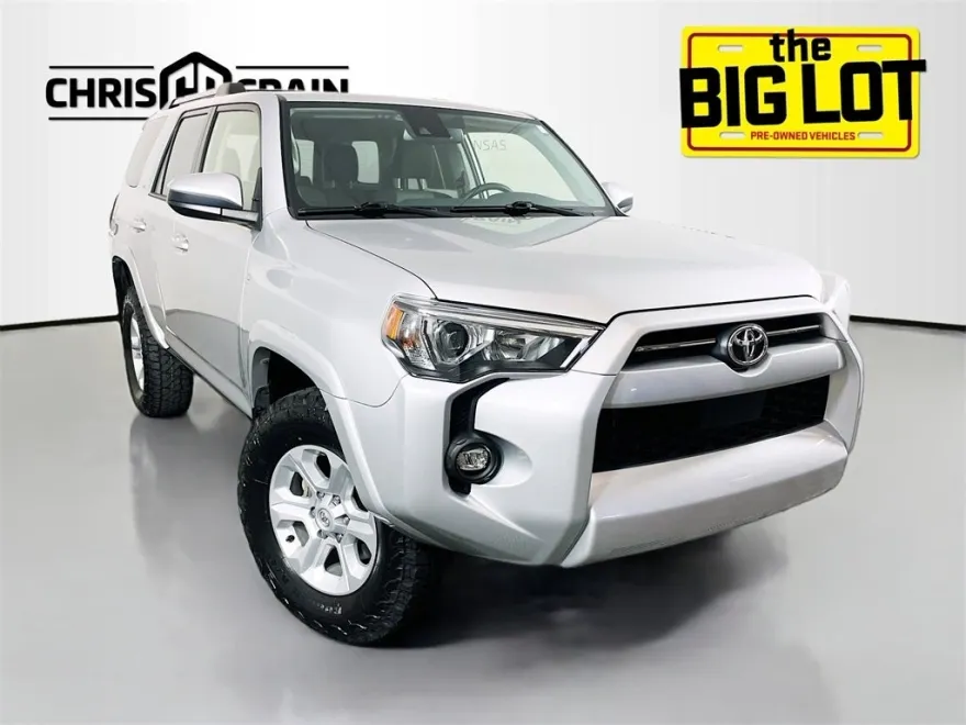 2023 Toyota 4Runner SR5 photo 1