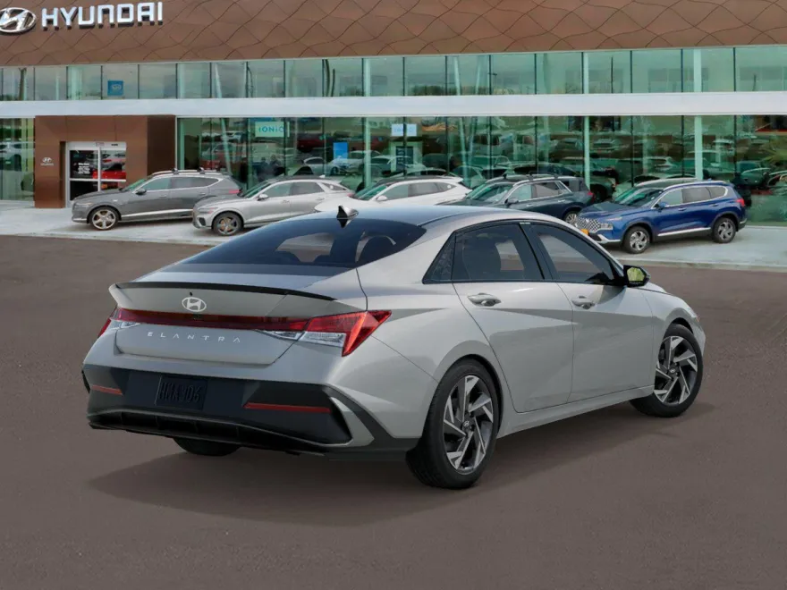 2025 Hyundai Elantra SEL Sport photo 1