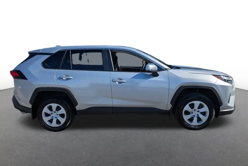2025 Toyota RAV4 LE photo 1