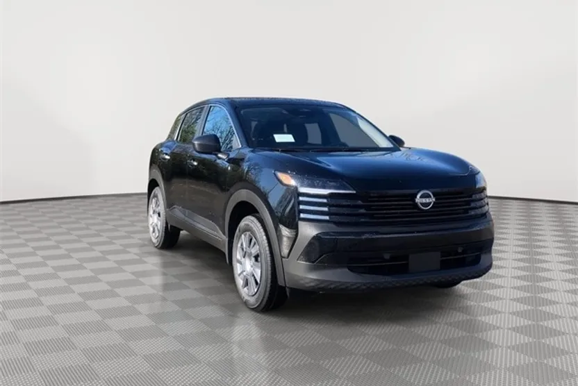 2025 Nissan Kicks S photo 1
