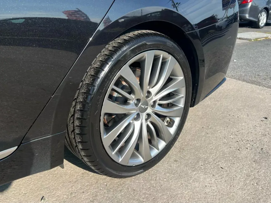 2018 Genesis G80 5.0 photo 1