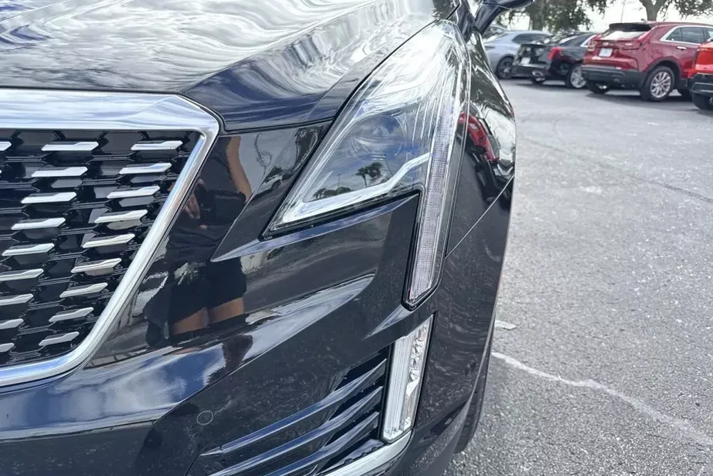 2025 Cadillac XT5 Premium Luxury photo 1