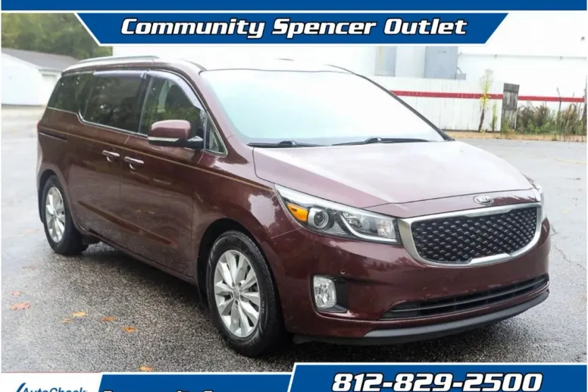 2017 Kia Sedona EX photo 1