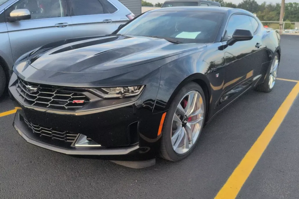 2022 Chevrolet Camaro 1LT photo 1