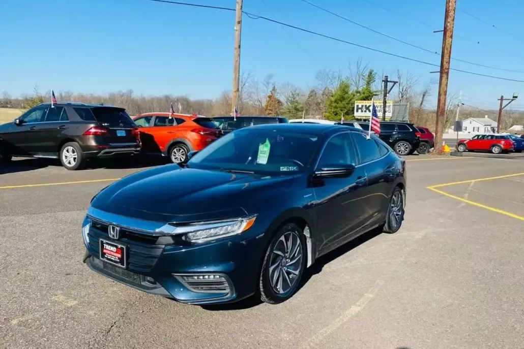 2019 Honda Insight Touring photo 1