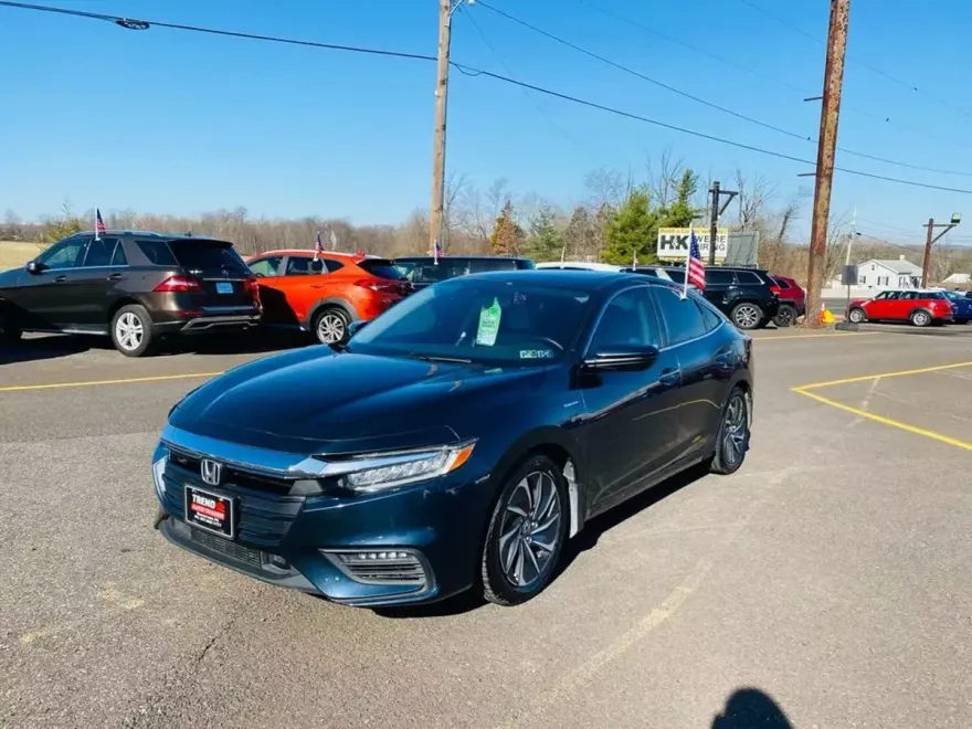2019 Honda Insight Touring photo 1