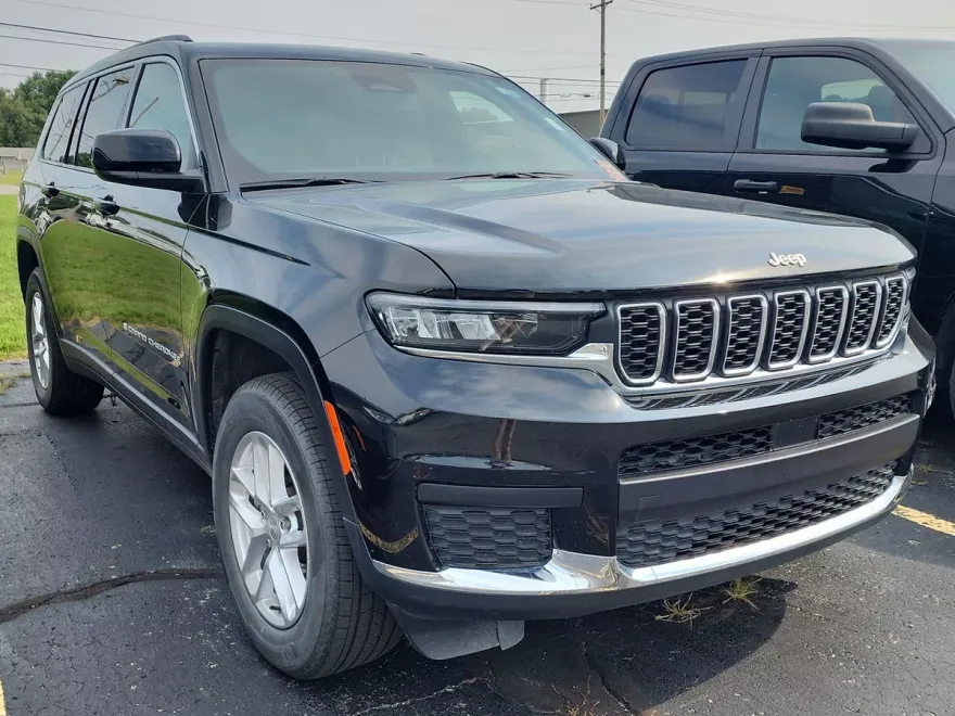2024 Jeep Grand Cherokee Laredo X photo 1