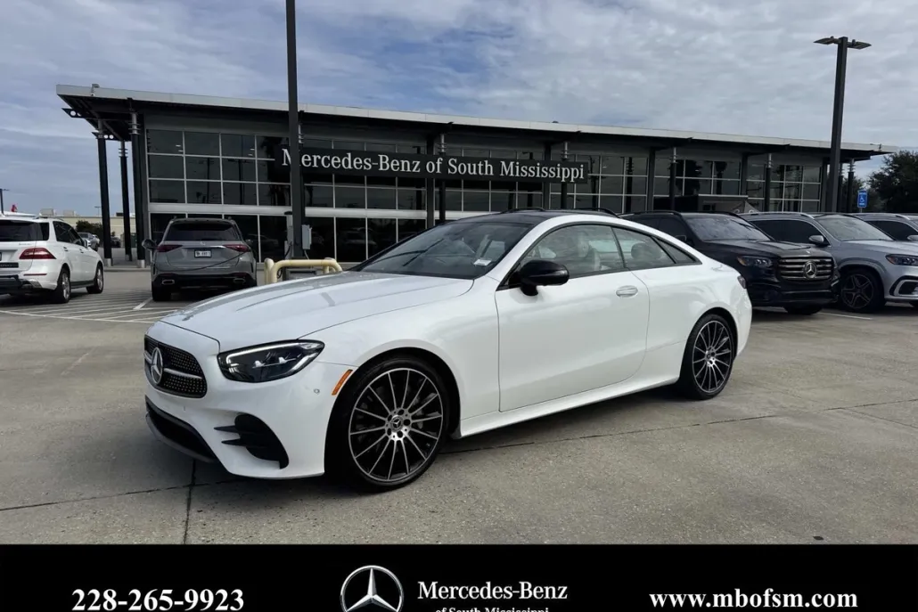 2022 Mercedes Benz E 450 photo 1