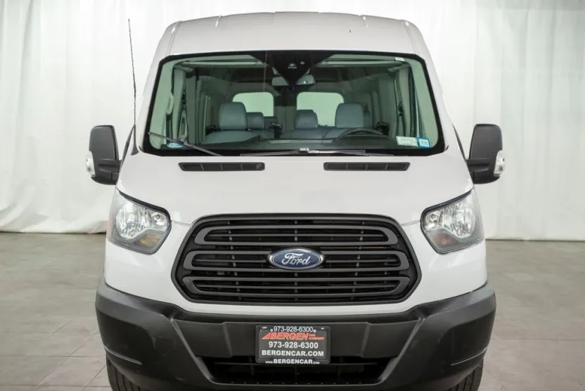 2019 Ford Transit photo 1