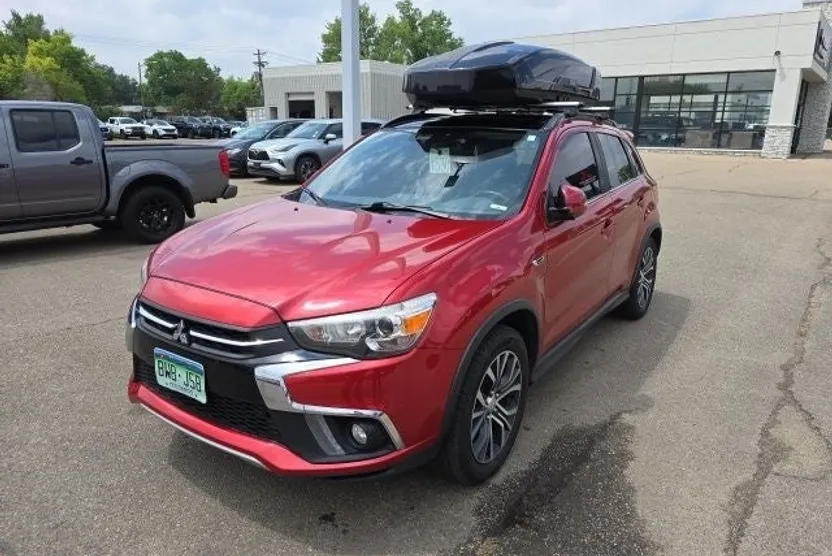 2018 Mitsubishi Outlander Sport SEL photo 1